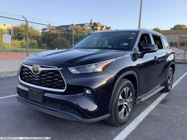 2022 toyota highlander xle