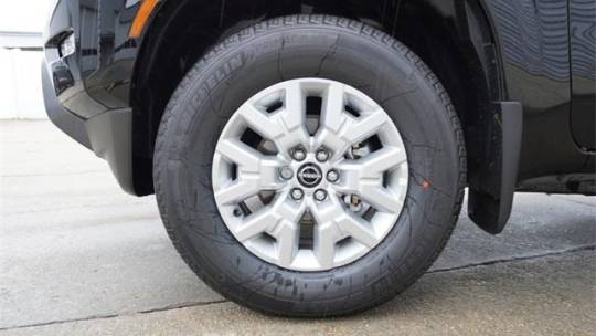 2024 Nissan sv