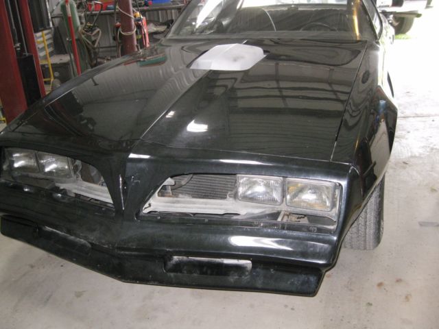 1977 pontiac trans am y82 special edition (bandit) package
