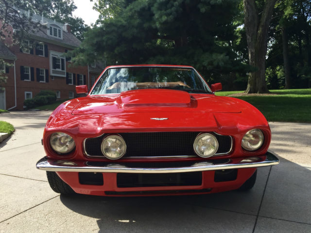 1984 aston martin v-8 volante convertible - 5.3l | like new | collectors item |