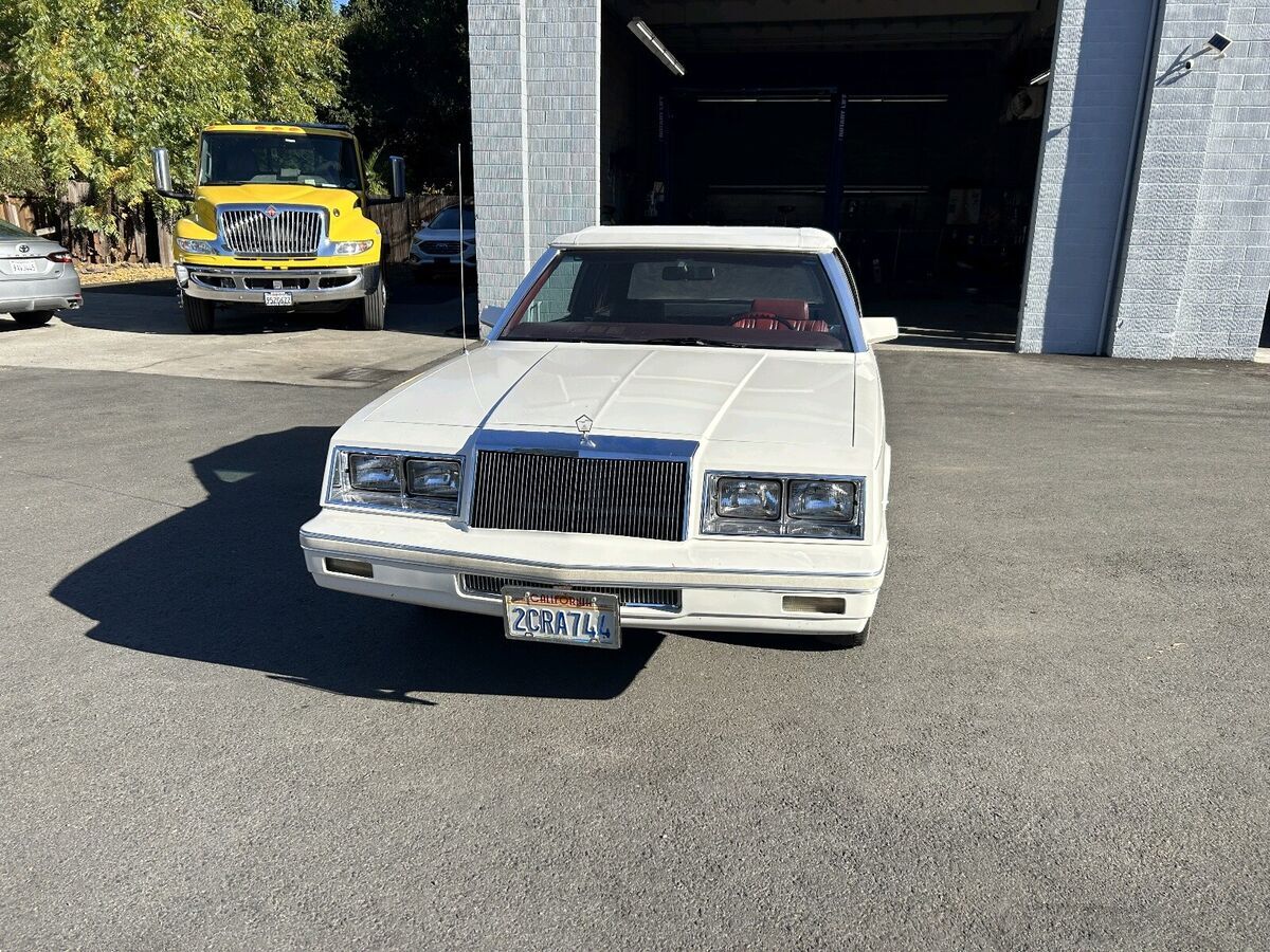 1982 chrysler lebaron convertible white fwd automatic