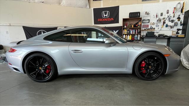 2019 porsche 911 carrera s