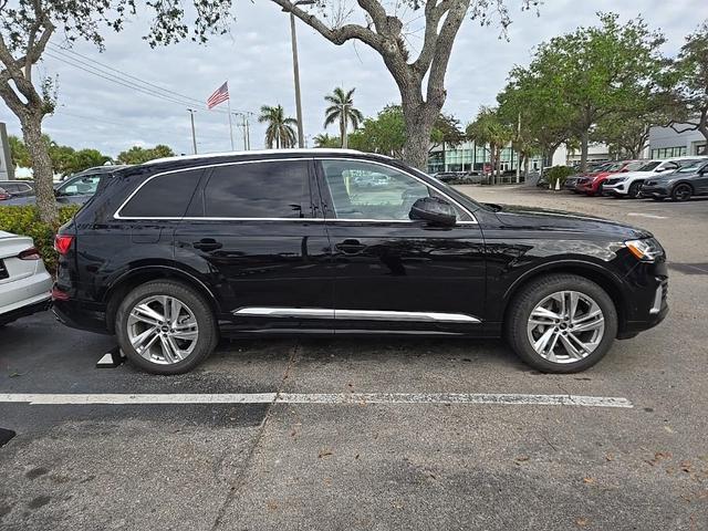 2021 audi q7 45 premium plus