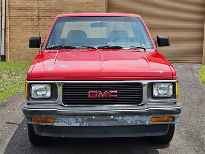 1992 gmc sonoma in hope mills, north carolina