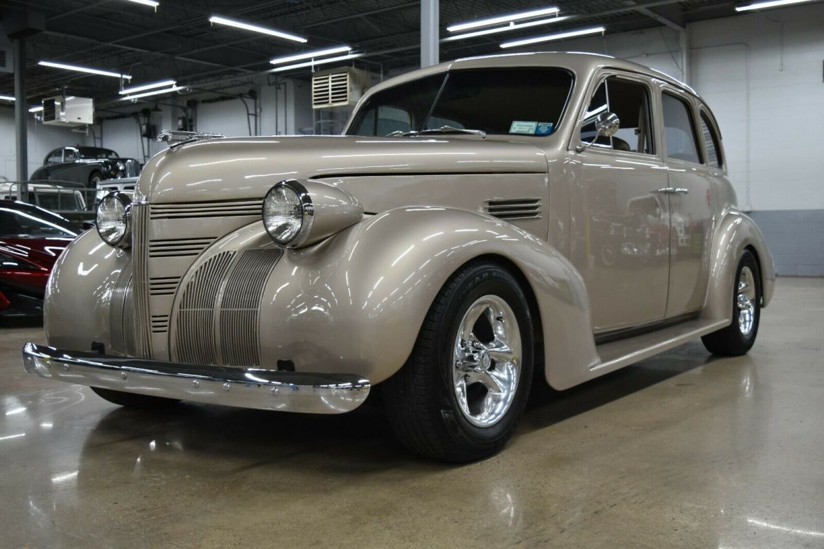 1939 pontiac silver streak 4 door hot rod custom