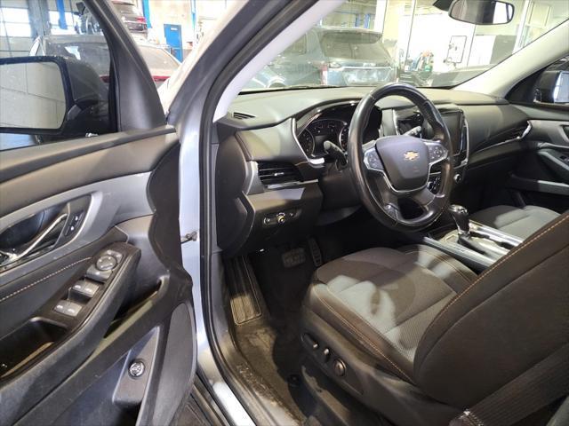 2019 chevrolet traverse lt cloth