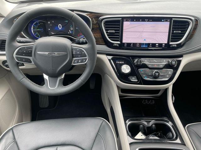 2023 chrysler pacifica hybrid limited