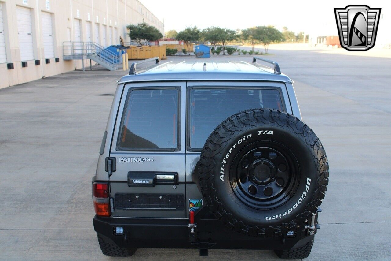 1988 nissan patrol y60