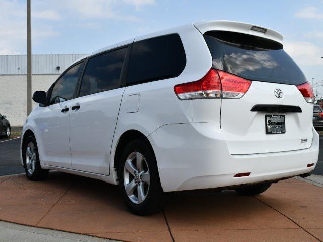 2014 toyota sienna l