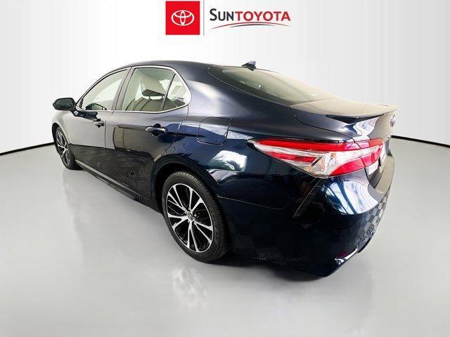 2019 toyota camry se