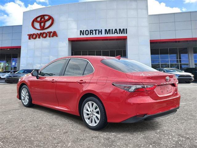 2024 toyota camry le