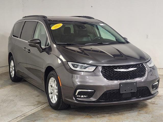 2022 chrysler pacifica touring l