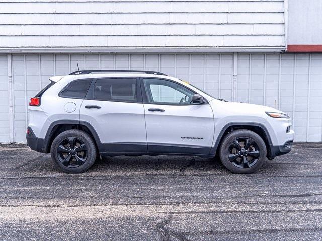 2017 jeep cherokee sport