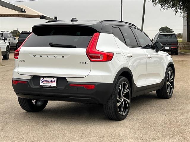 2021 volvo xc40 t5 r-design