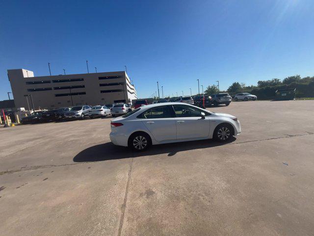 2021 toyota corolla hybrid le