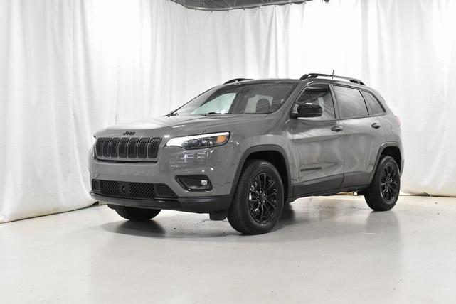 2023 jeep cherokee altitude