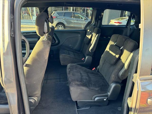 2014 dodge grand caravan avp/se