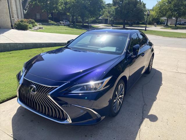 2020 lexus es 300h base