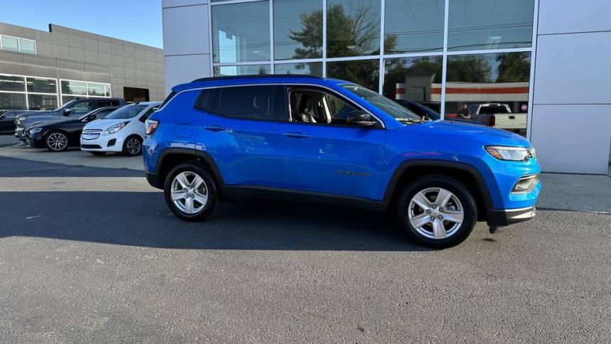 2022 jeep compass latitude