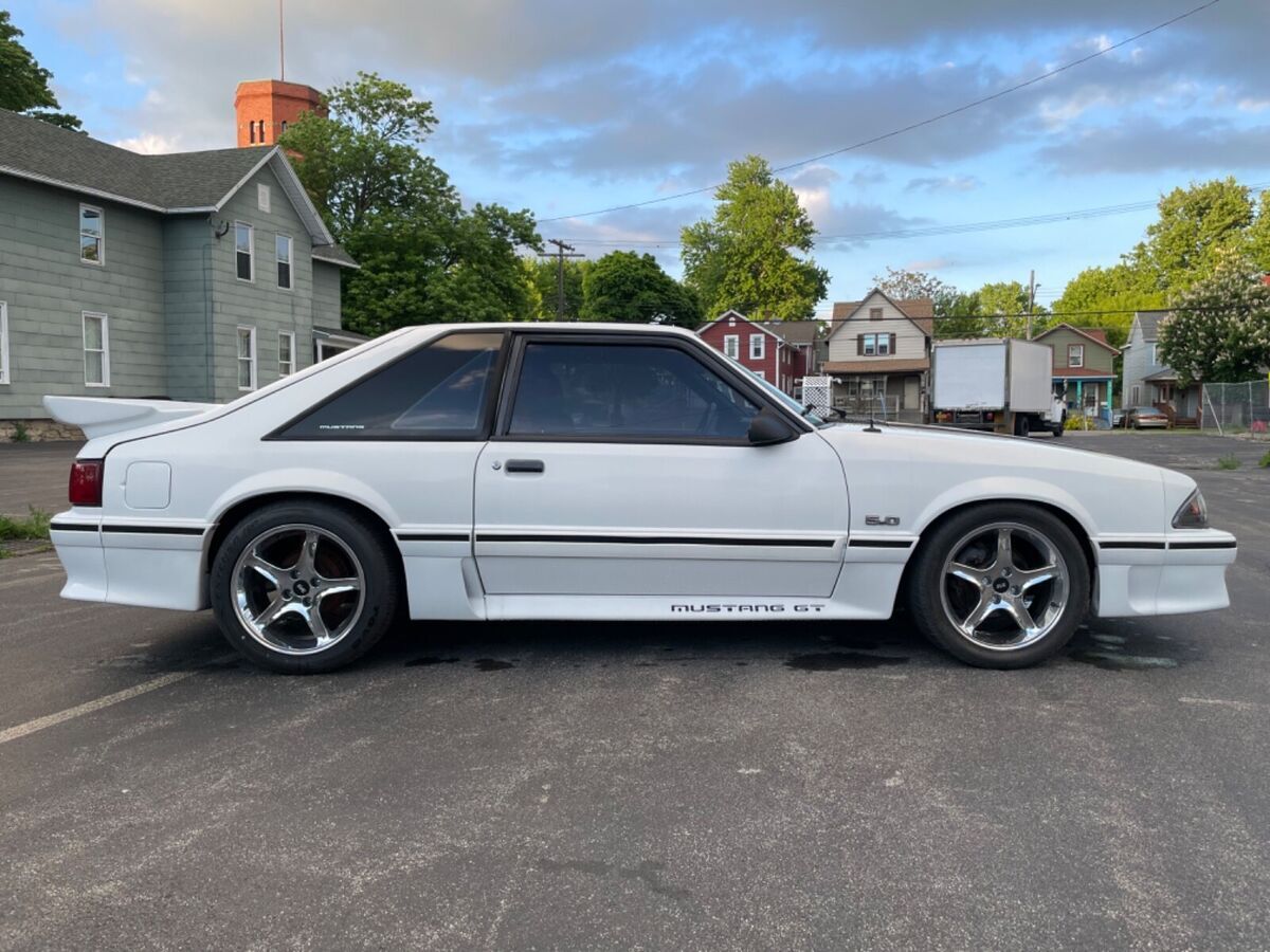 1990 ford mustang gt 25th anniversary edition