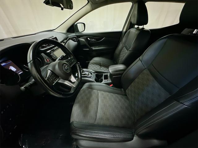 2021 nissan rogue sport sv