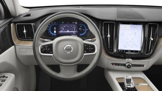 2025 Volvo XC60