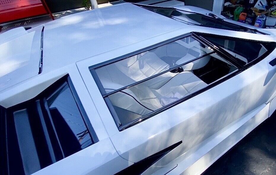 1984 lamborghini countach coupe white