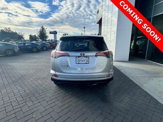 2016 toyota rav4 le