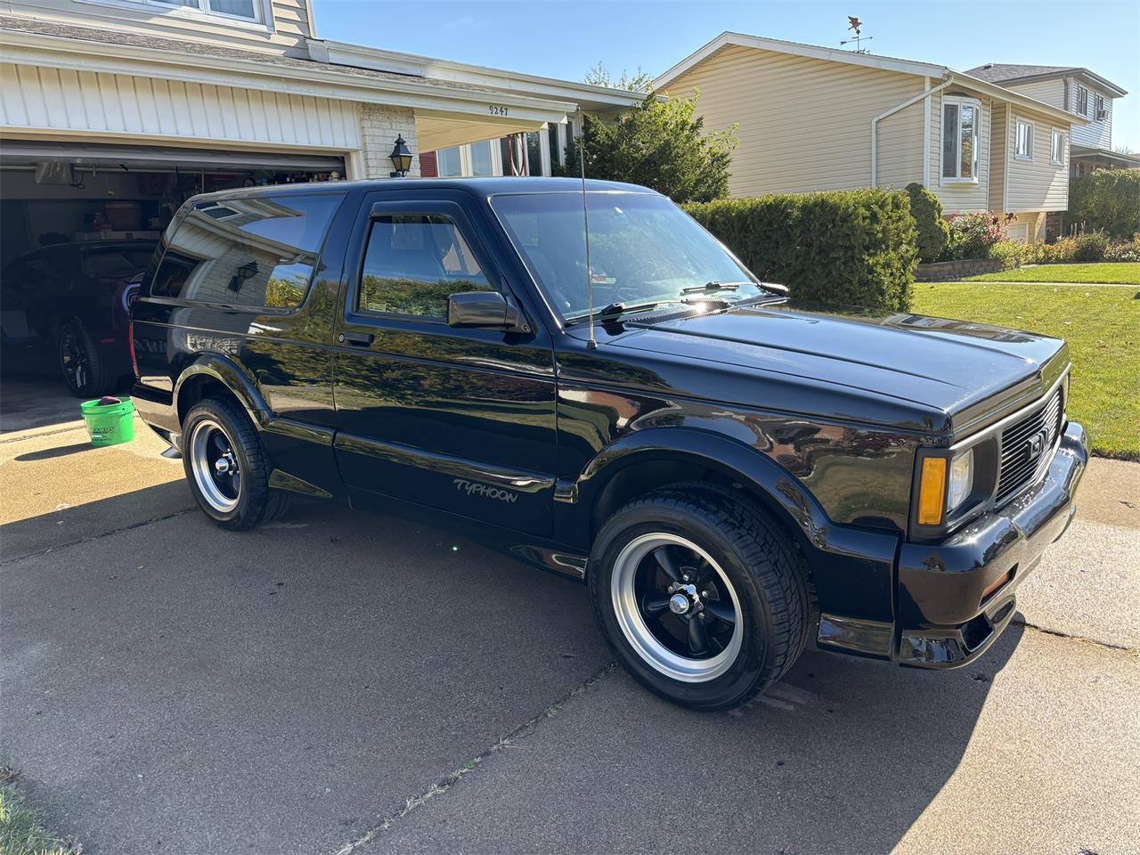 1993 gmc typhoon