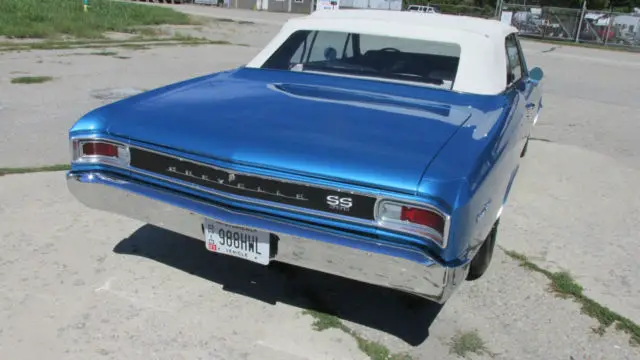 chevelle convertible pro touring pro built big block ride tech moser a/c minitub