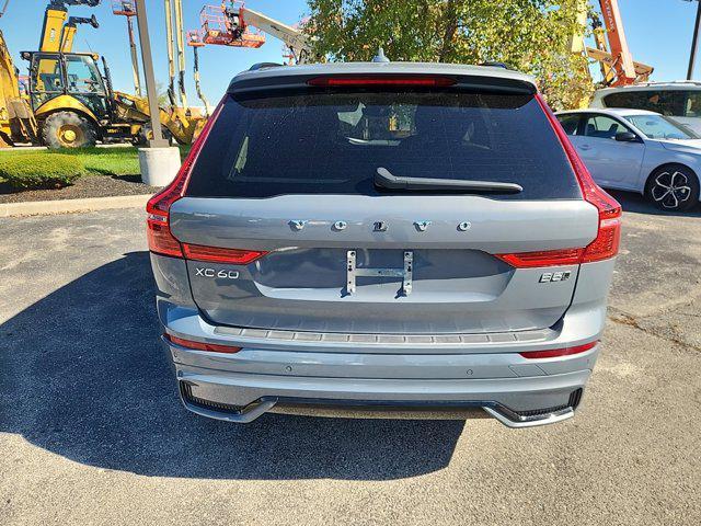 2023 volvo xc60 b5 ultimate dark theme