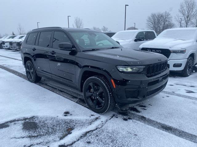 2022 jeep grand cherokee l altitude