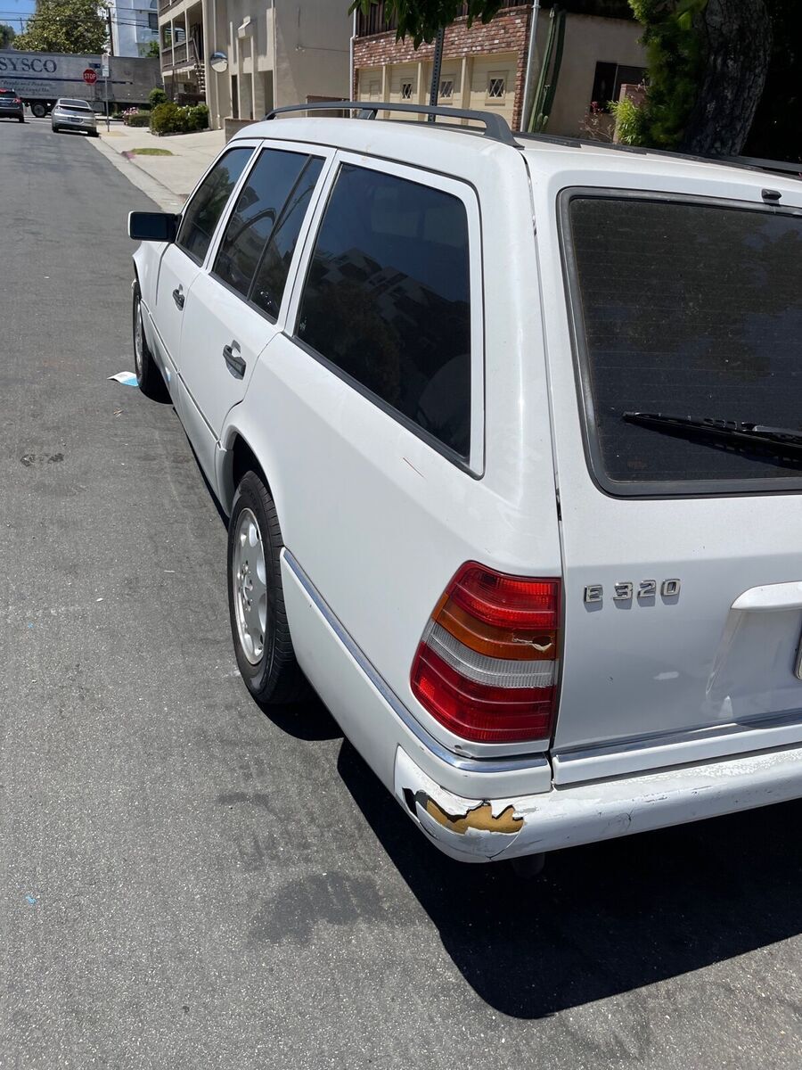 1994 mercedes-benz e320 wagon white rwd automatic 320