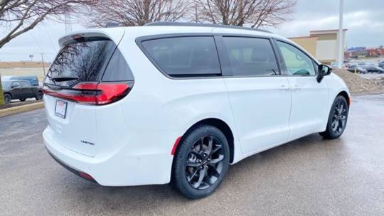 2024 Chrysler Pacifica