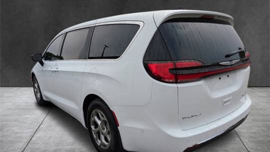 2024 Chrysler Pacifica