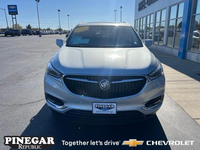2021 buick enclave essence