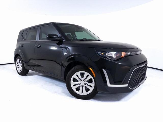 2023 kia soul lx