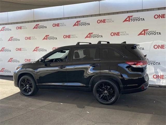 2019 toyota highlander se