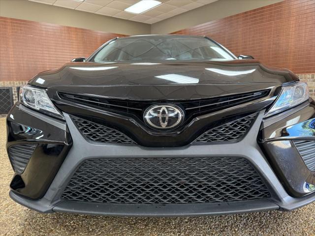 2018 toyota camry se