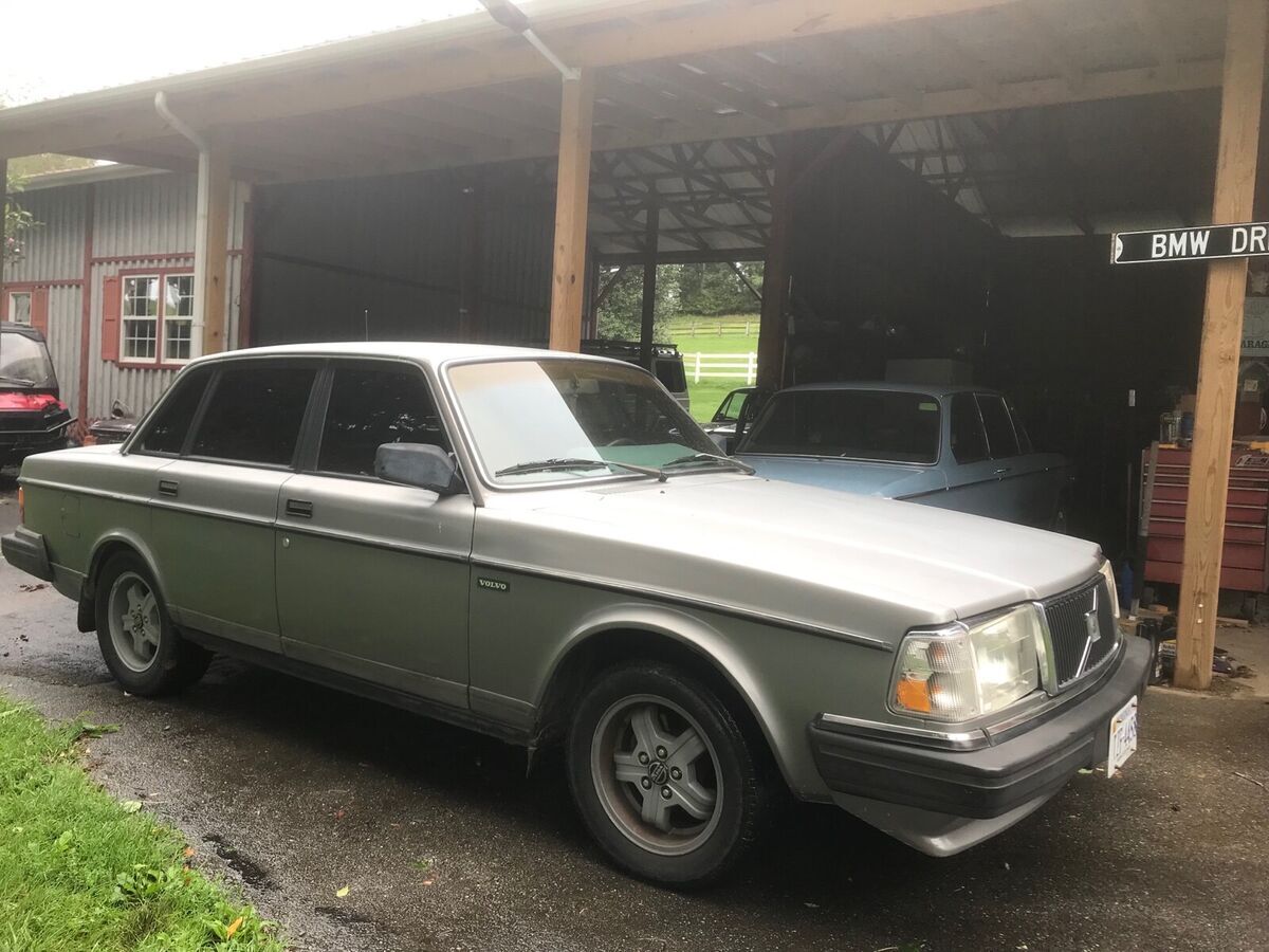 1988 volvo 244 sedan grey rwd automatic dl
