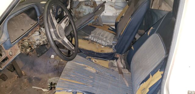 1981 toyota pickup shortbed survivor