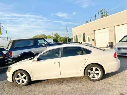 2012 volkswagen passat 2.5 se in largo, florida