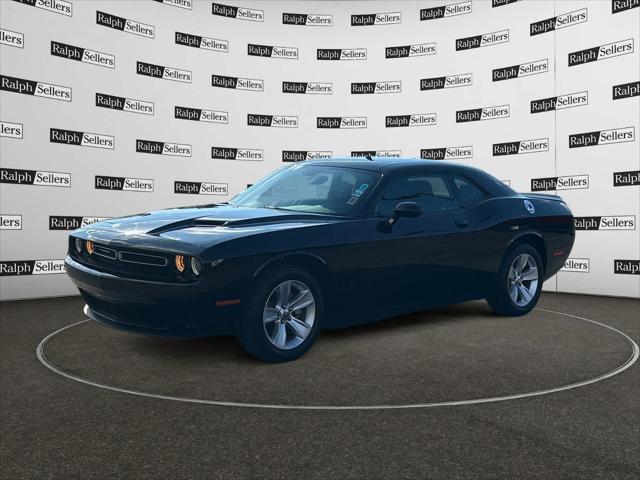 2023 dodge challenger sxt