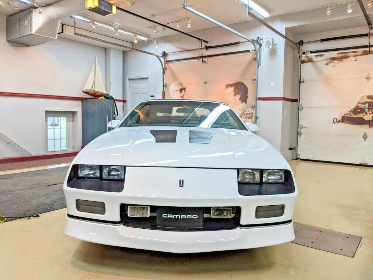 1989 chevrolet camaro iroc-z z28 convertible 5- speed manual