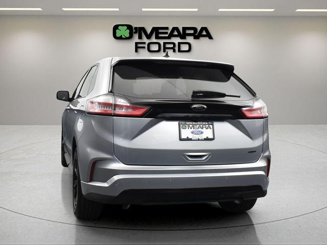 2023 ford edge se