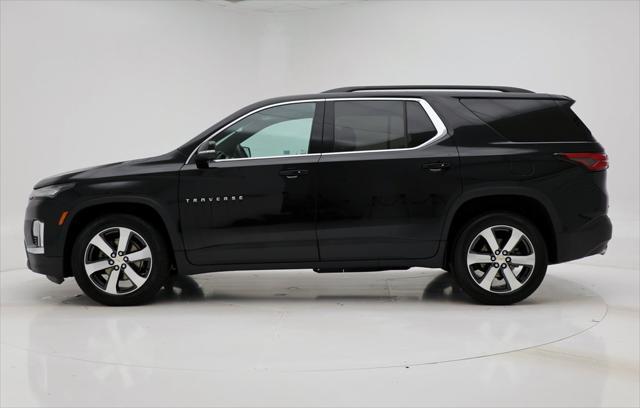 2022 chevrolet traverse lt leather