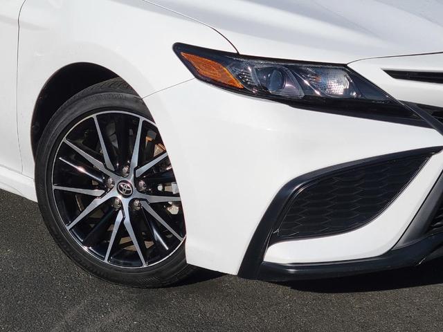 2024 toyota camry se