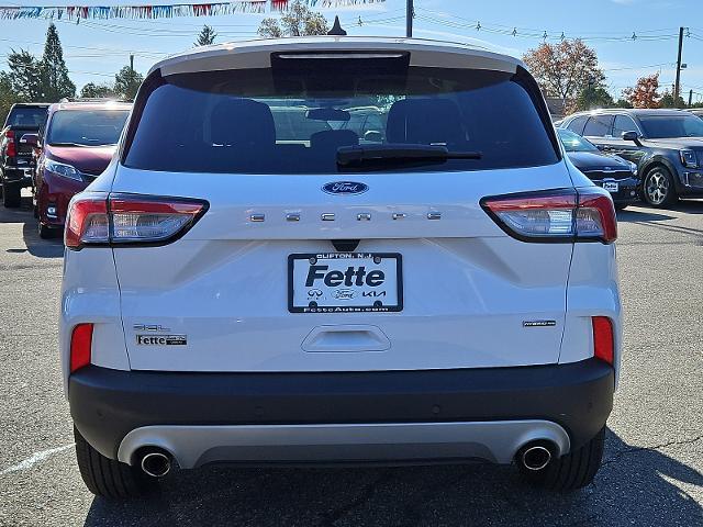 2022 ford escape sel