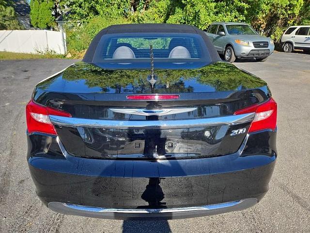 2013 chrysler 200 touring