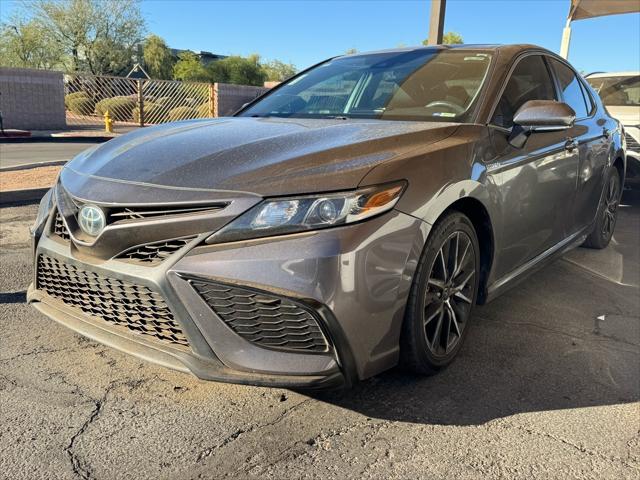 2021 toyota camry se
